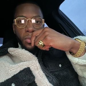 Meet your Posher, Dwight